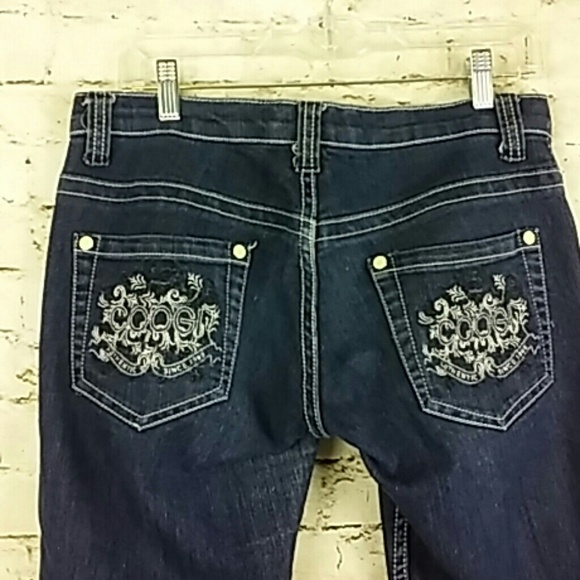 Coogi Straight Leg Jeans Size 7/8  Low Rise Blue Embroidered Pockets EUC - Picture 6 of 8